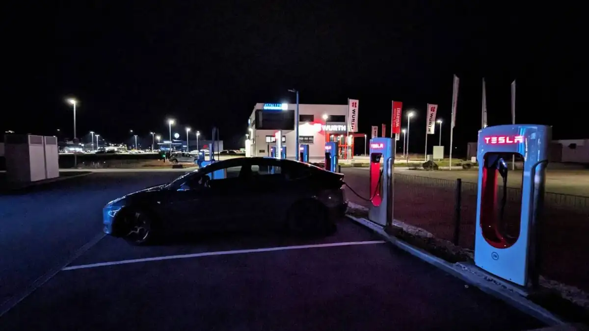 Tesla Model 3 Kofferraum