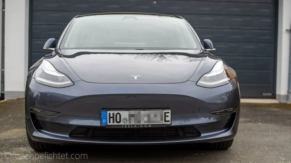 Ich habe ein Raumschiff gekauft - das Tesla Model 3 ist da