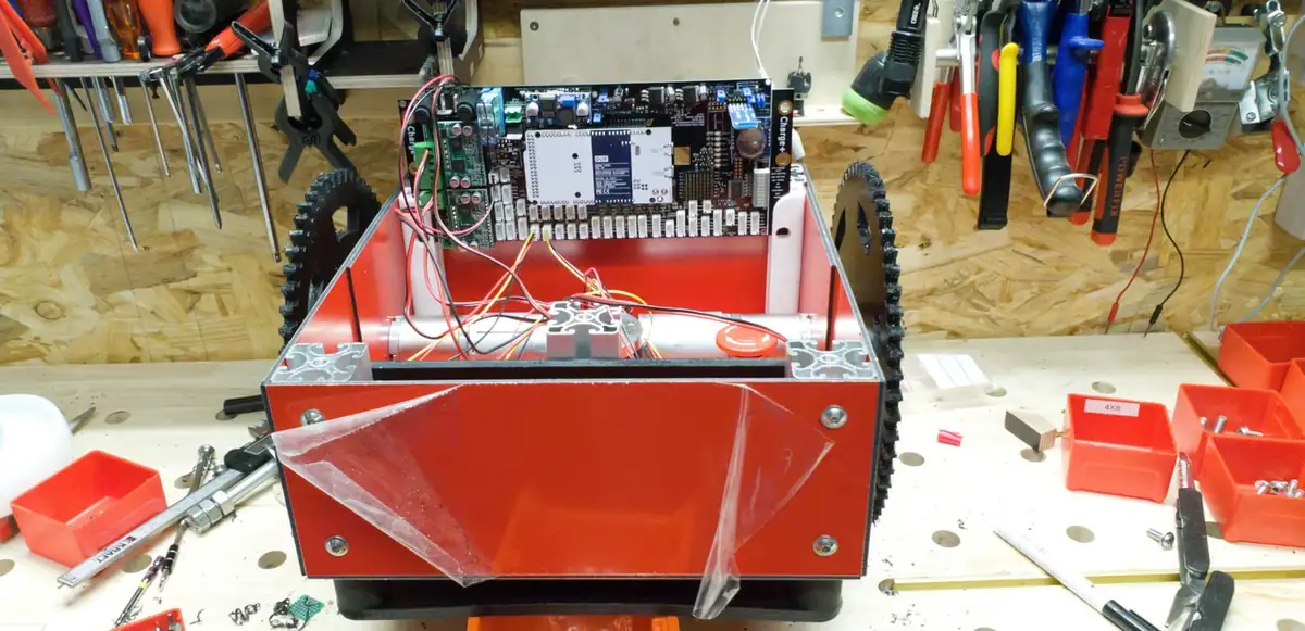 Mein ArduMower DIY-Mähroboter - das Chassis ist fertig