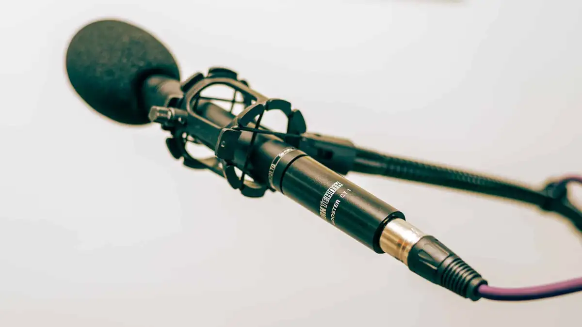 Wie funktionieren Mikrofone und der Klark Teknik Mic Booster CT1 im Test